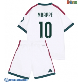 Fotballdrakt Barn Real Madrid Kylian Mbappe #10 Hjemmedraktsett 2026-27 Kortermet (+ Korte bukser)